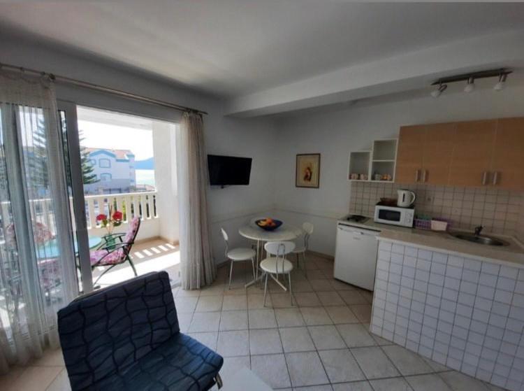 Apartments Milicevic Herceg Novi Dış mekan fotoğraf